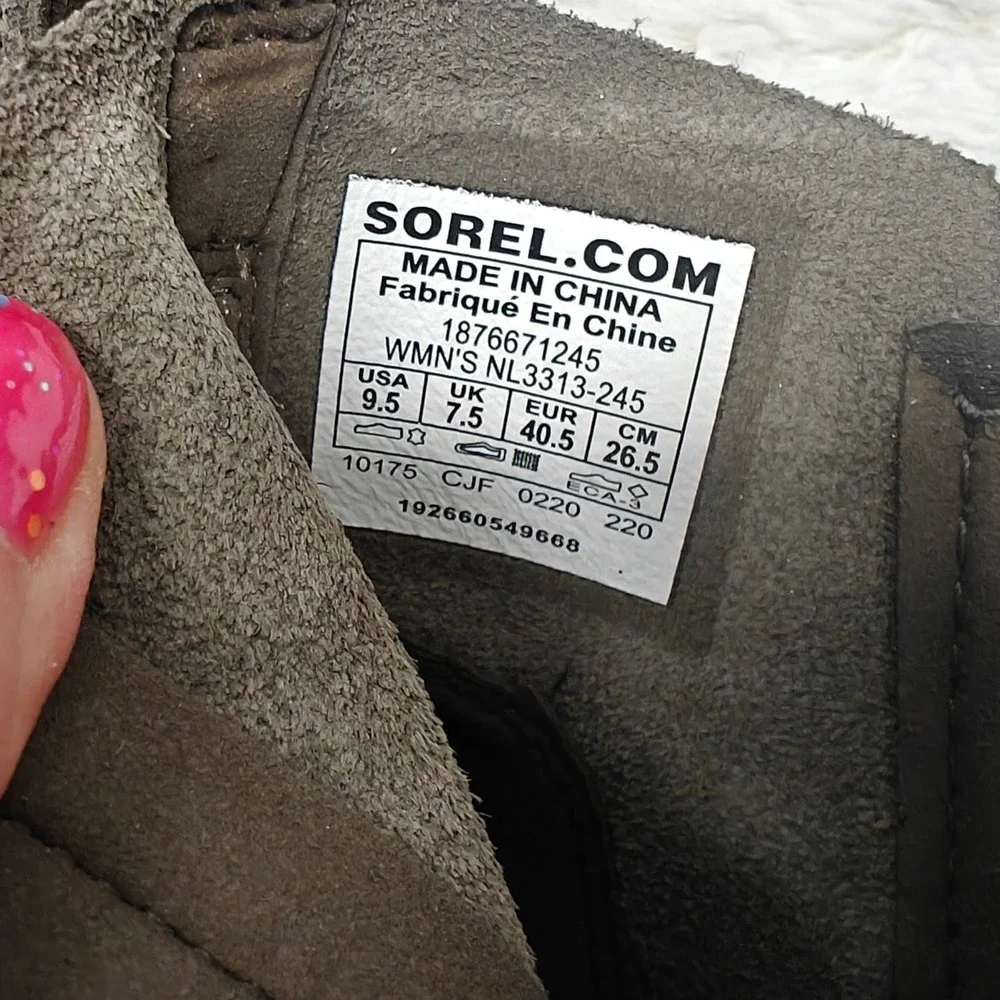 Sorel Evie Bootie Womens 9.5 Gray Suede‎ Leather Chelsea Wedge Goth Alt Office